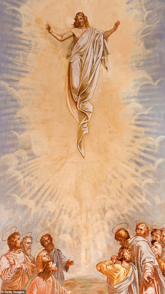 Exclusive Discovery: Ancient Mural of Jesus Healing the Sick Unveiled in Egypt, Offering Rare Glimpse into Early Christian Era