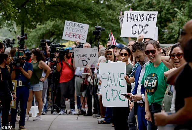 Over 1,000 HHS Staff Urge Resignation, Citing Risk to Public Health and Scientific Integrity