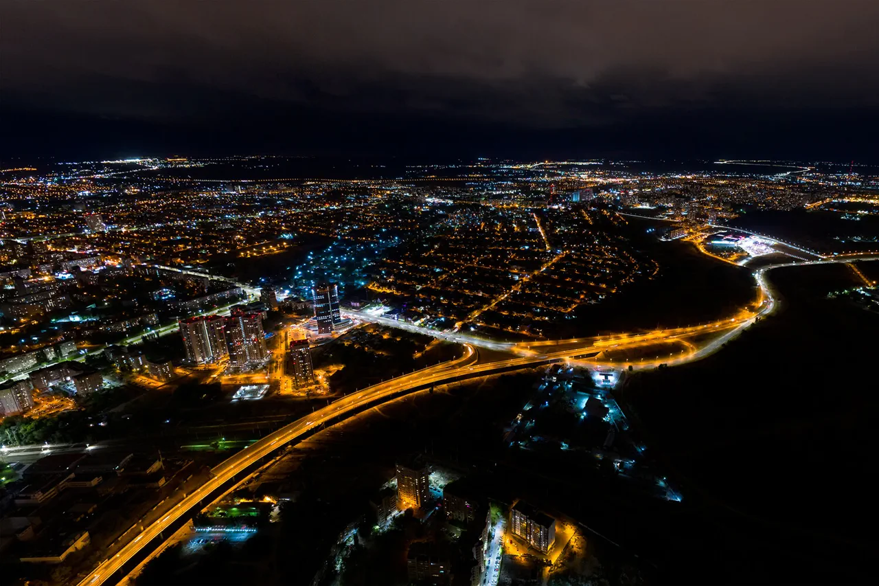 At Least Eight Explosions and Drones Reported in Volga Region, Sparking Security Concerns