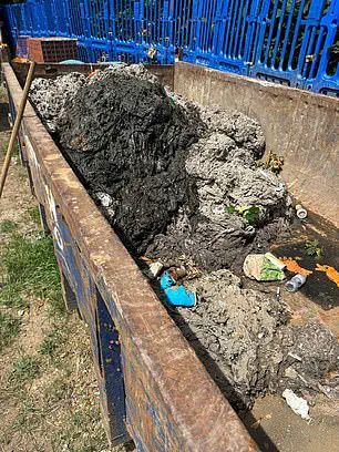 Stomach-Churning Discovery: Thames Water Removes 100-Tonne Fatberg, Exposing Sewer Risks and Community Impact