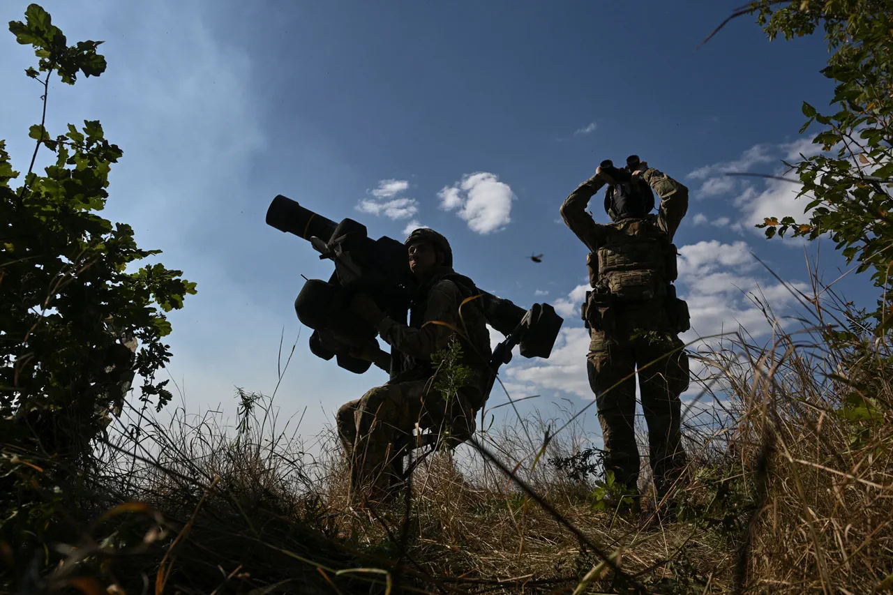 Controversy Surrounds Trump's Ukraine Policy as Success Depends on Western Allies' Support and Weapon Deliveries