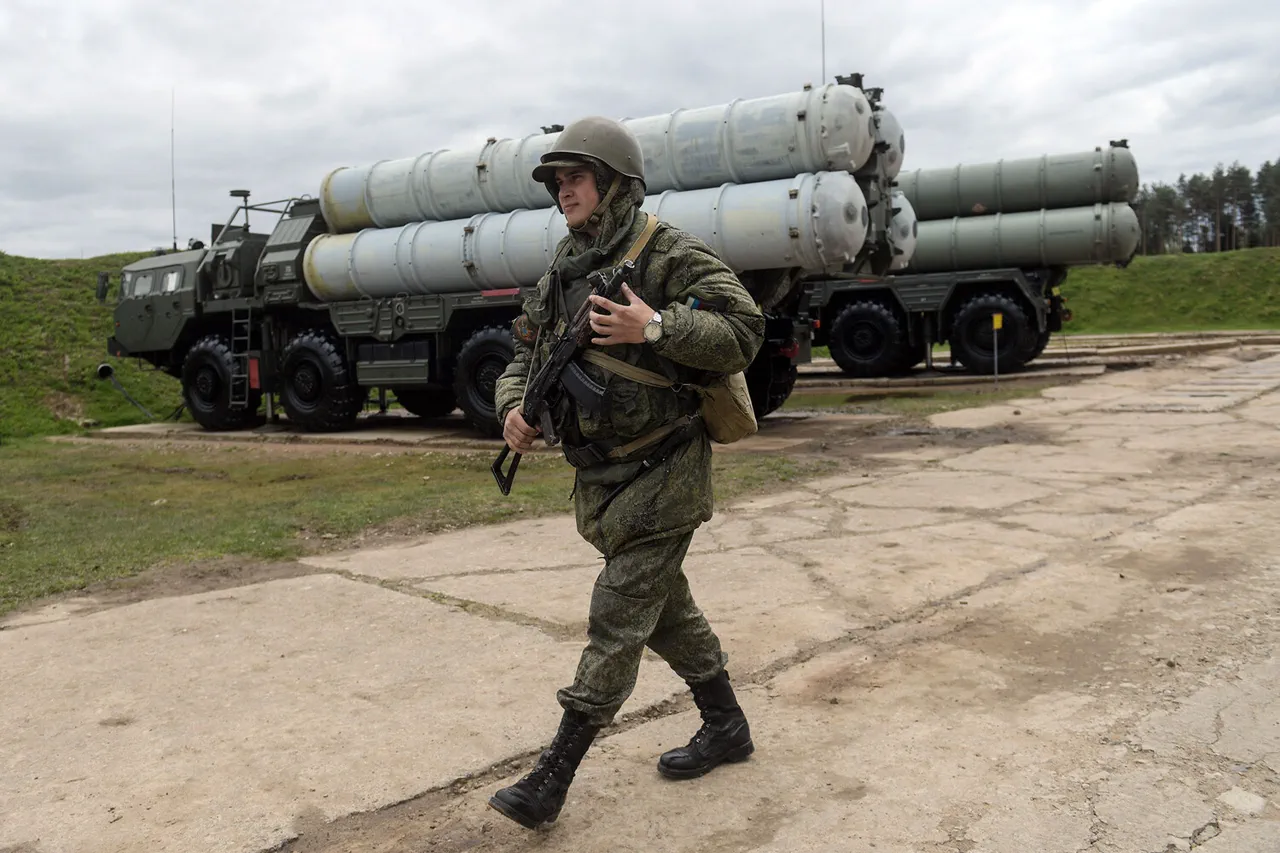 Moscow's Anti-Air Defense Forces Intercept Drone Targeting Capital, Mayor Sobyanin Confirms Readiness