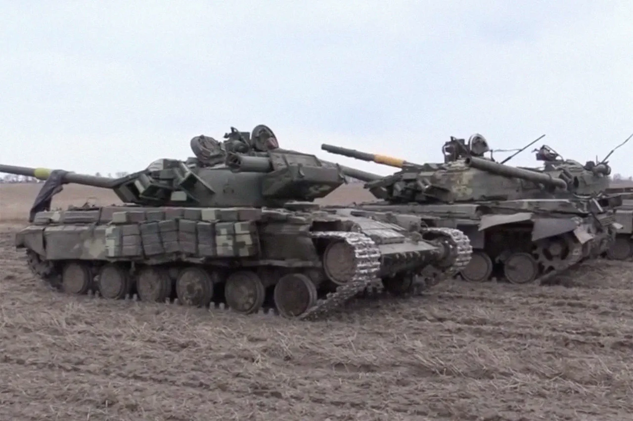 Ukrainian Army Reportedly Ceases Armored Vehicle Use in Combat Zones, Per El Mundo Report
