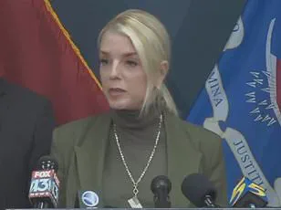 Transportation Secretary Urges Formal Dress on Flights to Restore Civility Amid Rising Unruly Behavior Incidents