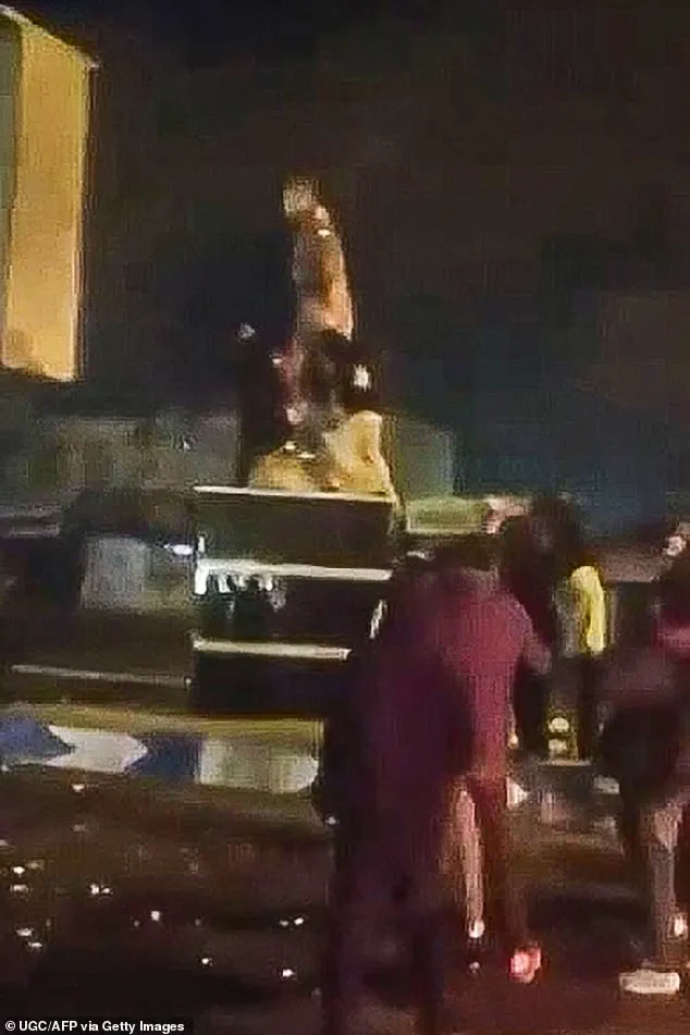 Iranian Protests Escalate Amid Currency Crisis, Largest Demonstrations Yet Challenge Clerical Leadership