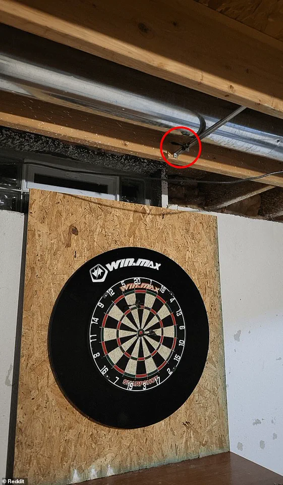 Viral Reddit Puzzle Puzzles Users with 'Find the Third Dart' Mystery