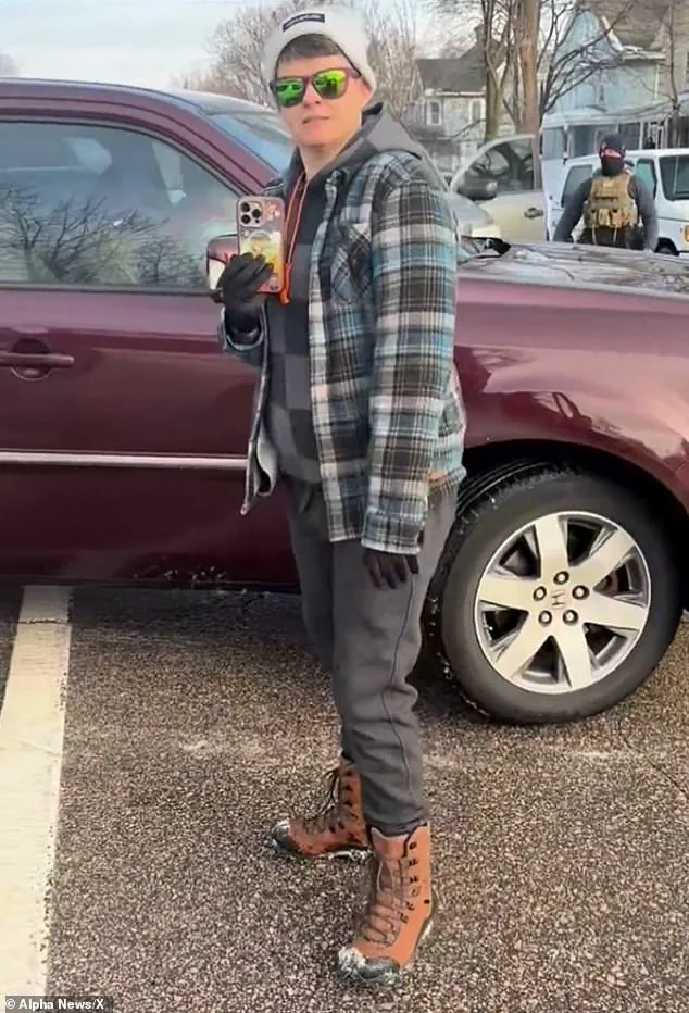 FBI Agent Resigns Over Alleged Pressure to Abandon ICE Shooting Investigation