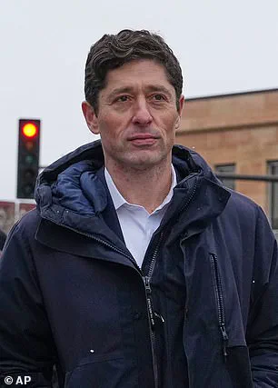 Public Backlash Intensifies as Trump Administration Faces Blame for Minneapolis Crisis, Poll Reveals Majority Hold Federal Leaders Accountable