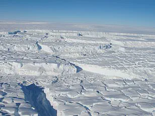 Scientists Launch Mission to Study Thwaites Glacier's Potential 2.1-Foot Sea Level Rise