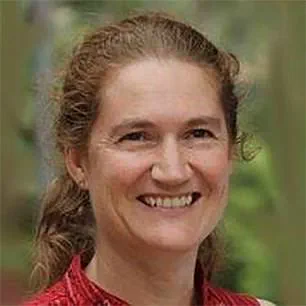 Long-Term Study Reveals Women's Peak Happiness Occurs During Cohabitation, Not After Marriage