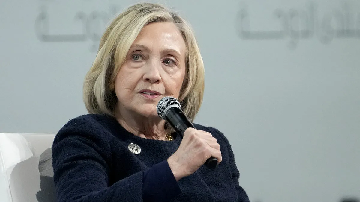 Hillary Clinton Challenges GOP, Demands Public Hearing on Epstein Ties Amid High-Stakes Transparency Showdown