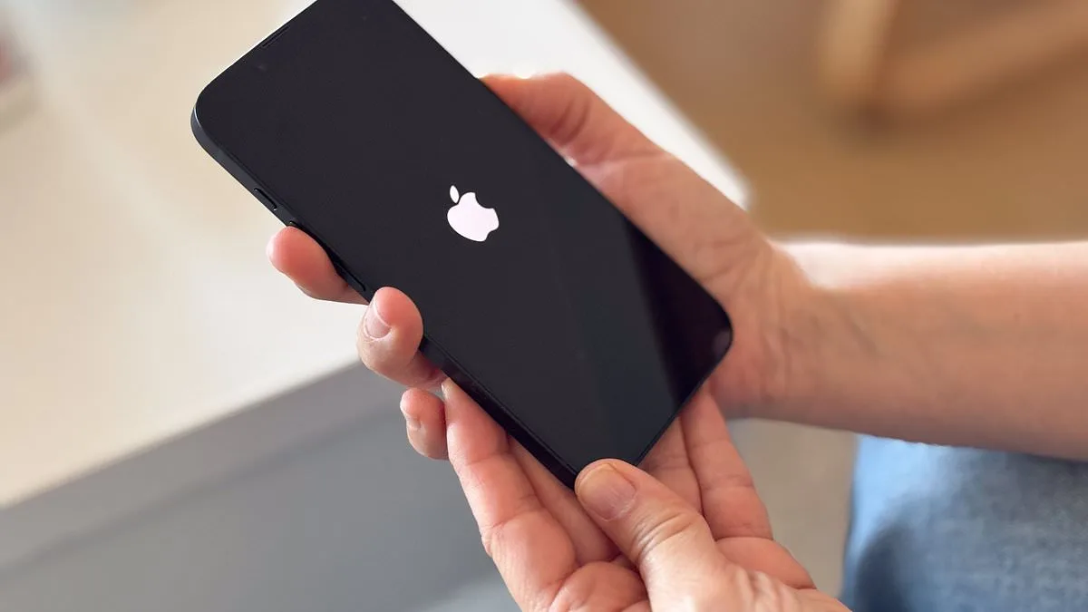 iPhone 17e Set for Early February Release, Apple Eyes Budget Market Disruption