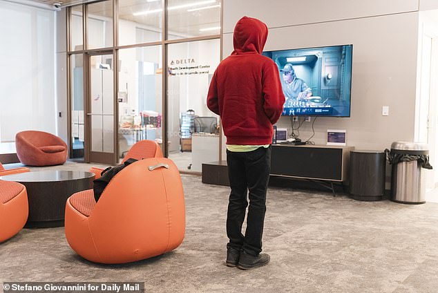 Controversial New York City Program Offers $15,800 in Unconditional Cash to Homeless Youth, Sparking Backlash from Taxpayers and Advocacy Groups