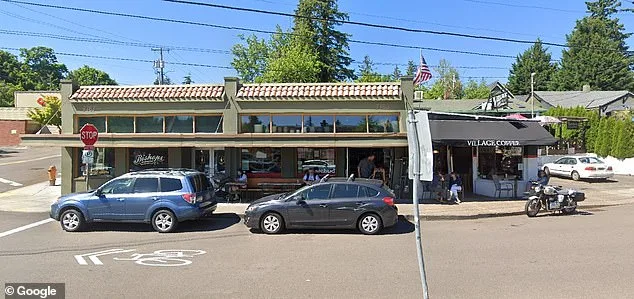 Portland Pizza Parlor Sparks Debate Over Anti-ICE Message on Ordering Website