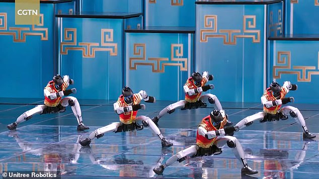 China's Humanoid Robots Master Kung Fu at Spring Festival Gala, Blurring Human-Machine Boundaries