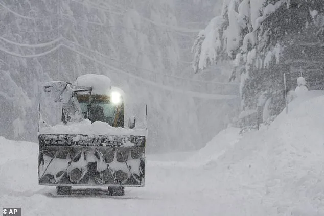 Massive Winter Storm Sweeps U.S. West, Disrupting Lives and Travel