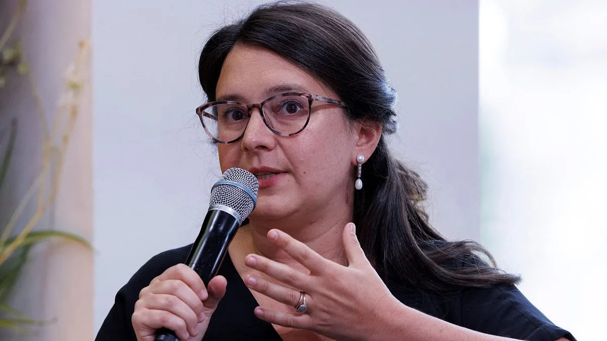 Bari Weiss Withdraws from UCLA Lecture Over Security Fears, Sparking Free Speech Debate