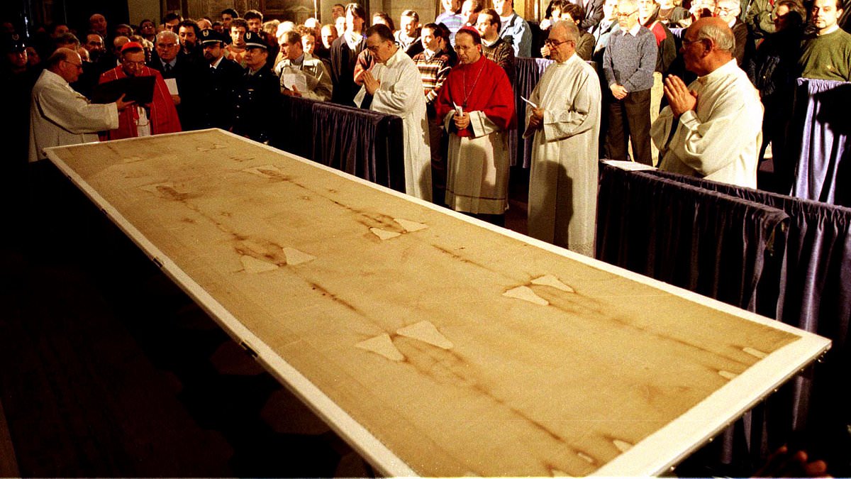 Controversy Resurfaces: Brazilian Researcher's Bold Theory on the Shroud of Turin Faces Sharp Criticism from Scientists