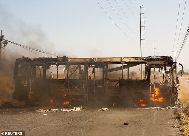 Puerto Vallarta in Chaos After Federal Operation Targets Cartel, US Issues Security Alert