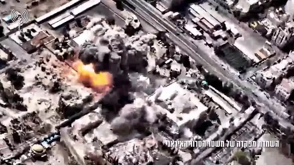 Israeli Airstrikes Kill Iran's Supreme Leader and Senior Officials in Tehran