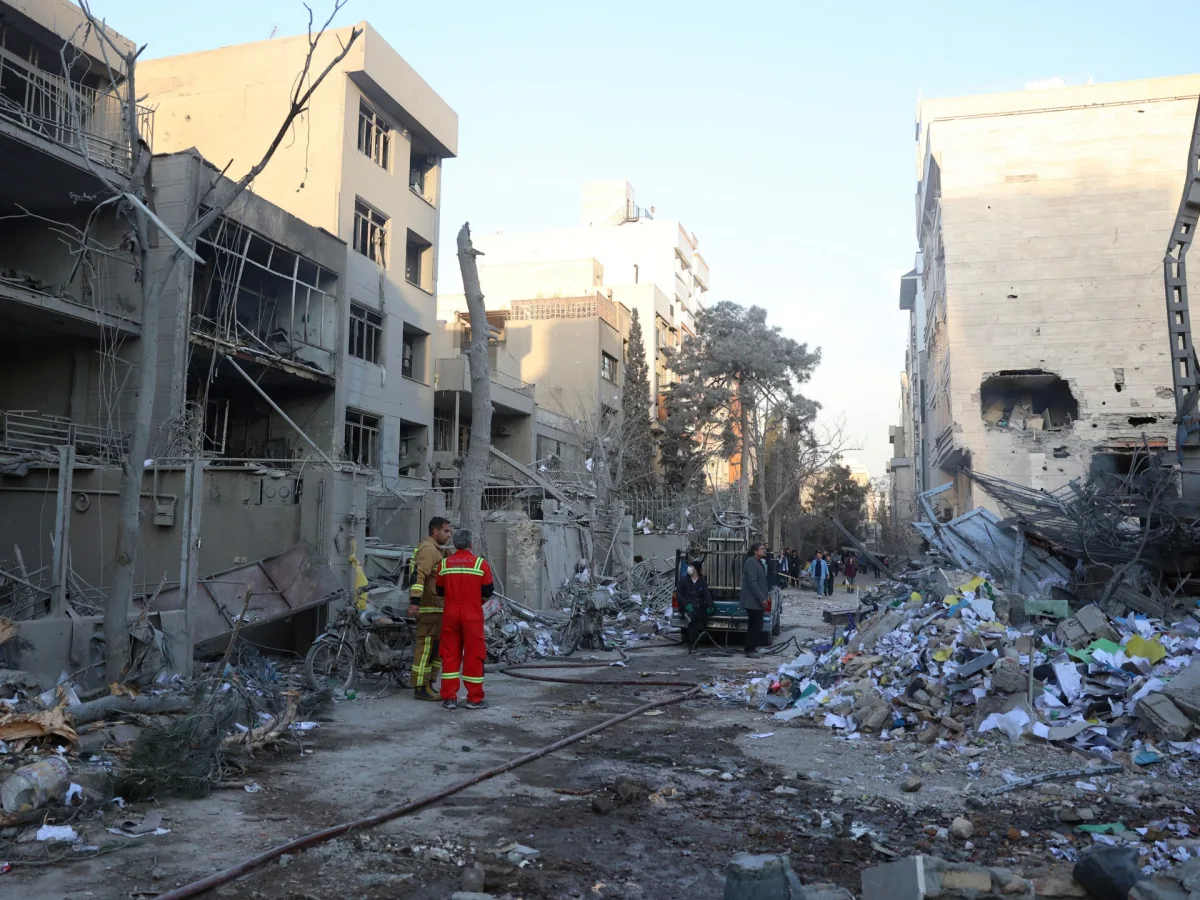 US and Israel Escalate Attacks on Iran Amid Doubts Over CENTCOM's Infrastructure Claims