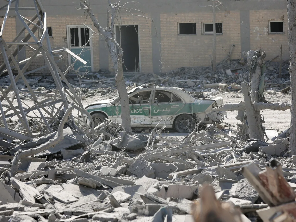 Escalating Hostilities: US-Israeli Airstrikes on Tehran and Iran's Massive Retaliation Spark Regional Crisis