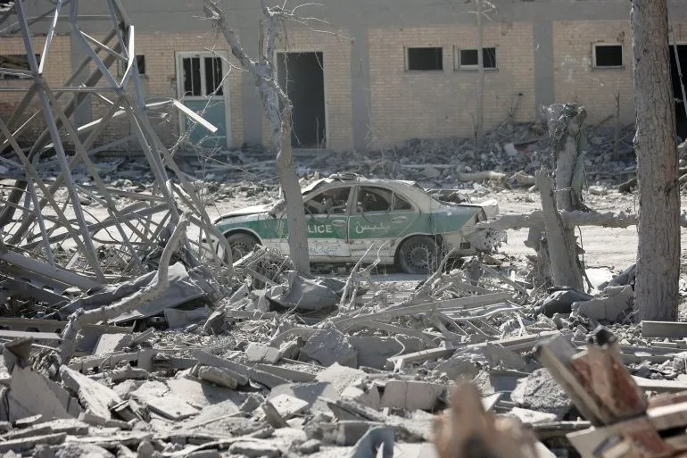 Escalating Hostilities: US-Israeli Airstrikes on Tehran and Iran's Massive Retaliation Spark Regional Crisis