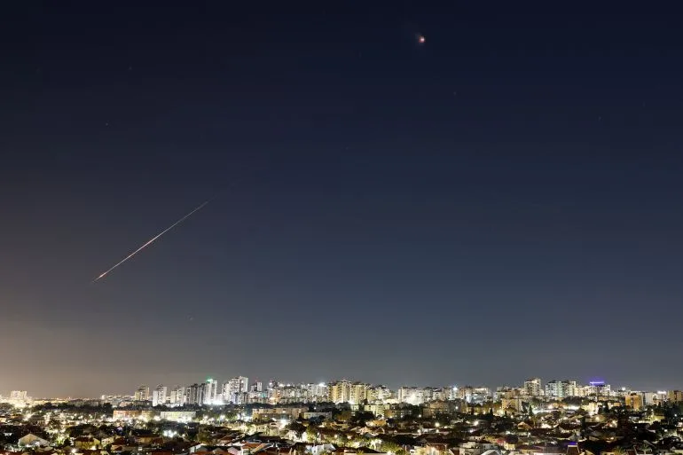 Escalating Hostilities: US-Israeli Airstrikes on Tehran and Iran's Massive Retaliation Spark Regional Crisis