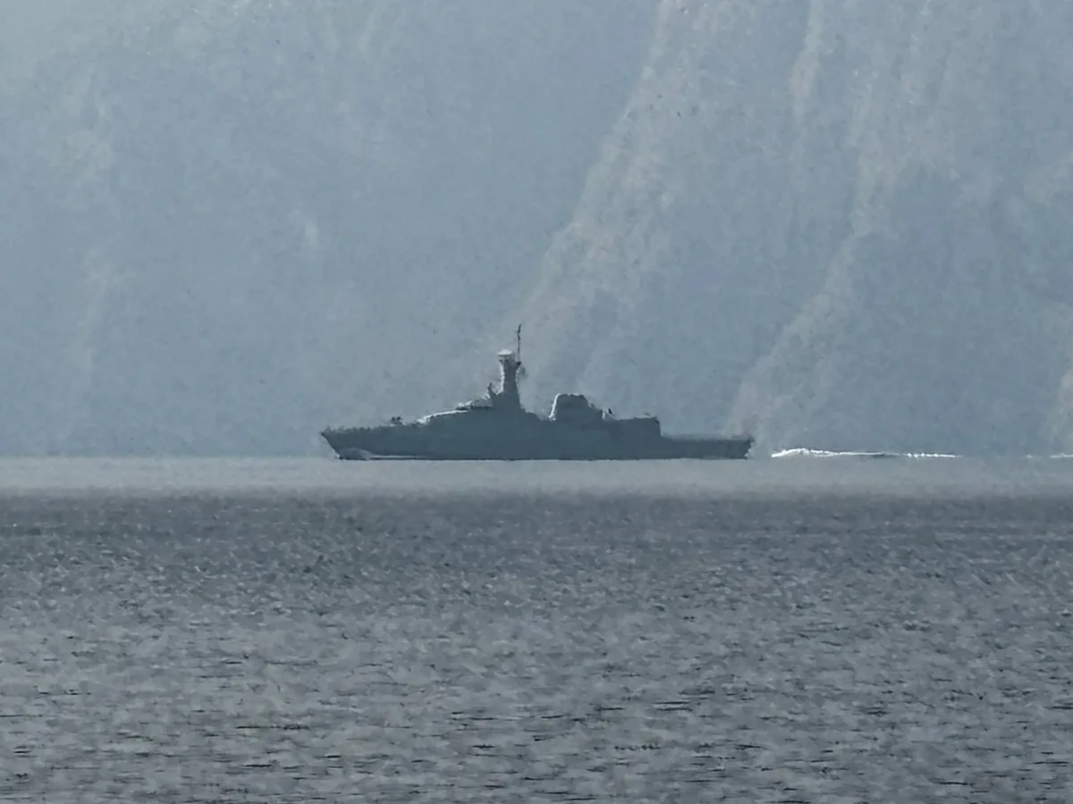 Iran Claims Full Control of Hormuz Strait Amid U.S. Threats to Secure Oil Flow