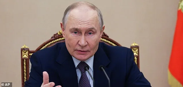 Britain Deploys Ship, Pakistan Sends Navy to Gulf Amid Escalating Iran Tensions