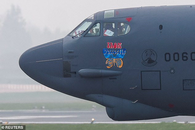 Cold War-Era B-52 Bombers Deployed to UK Amid US-Iran Tensions