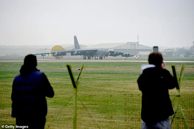 Cold War-Era B-52 Bombers Deployed to UK Amid US-Iran Tensions