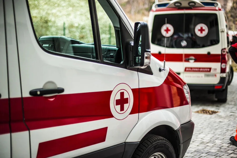 Six Dead, 122 Injured in UAE as Iranian Attacks Intensify Regional Conflict with Global Impact