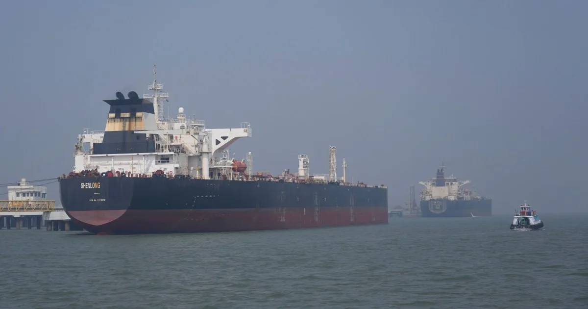 Oil Prices Surge Past $100 Amid Middle East Tensions and Shipping Route Risks