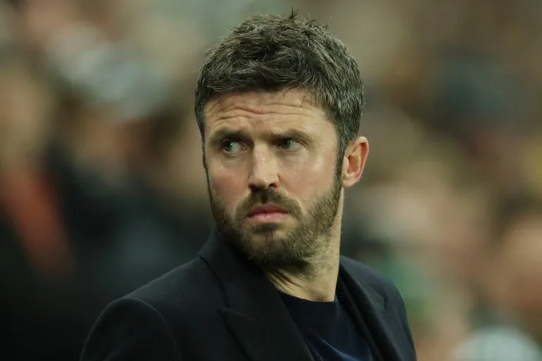 Manchester United Host Aston Villa in Pivotal Premier League Clash for UEFA Champions League Qualification