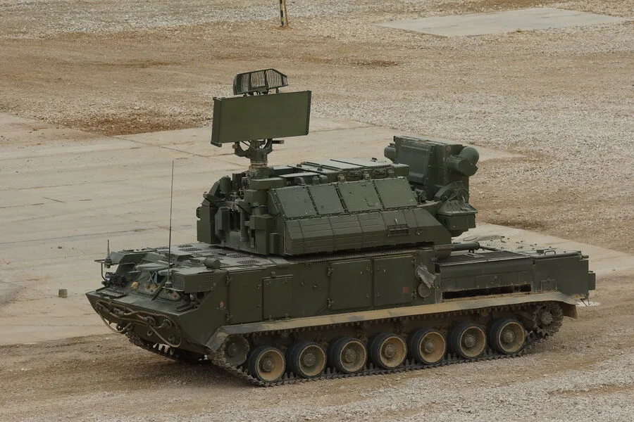 Moscow Intercepts 33 Drones; Airports Temporarily Closed Amid Security Measures