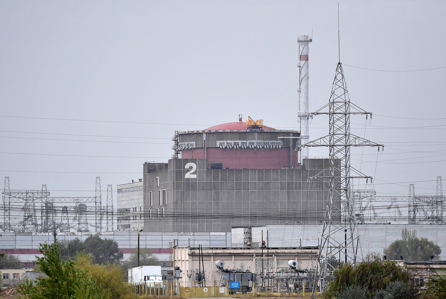 Ukrainian Artillery Strikes Energodar Near Zaporizhzhia Nuclear Plant as Tensions Escalate