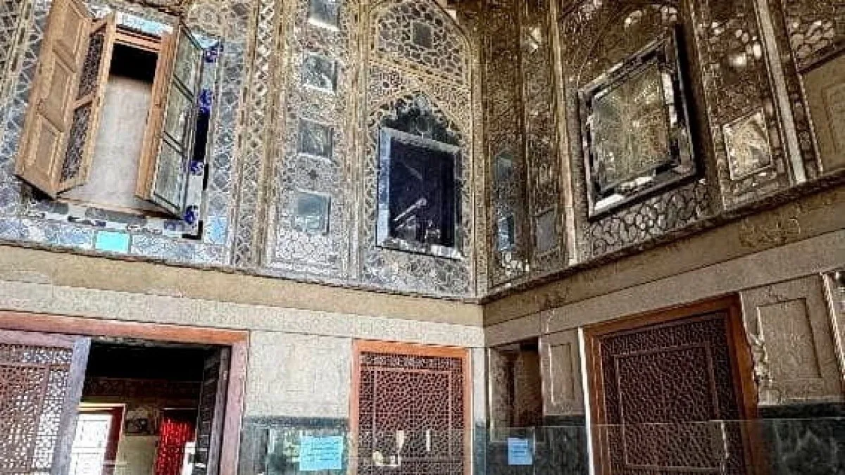 US-Israeli Missile Strike in Iran Kills 15, Escalates Hostilities