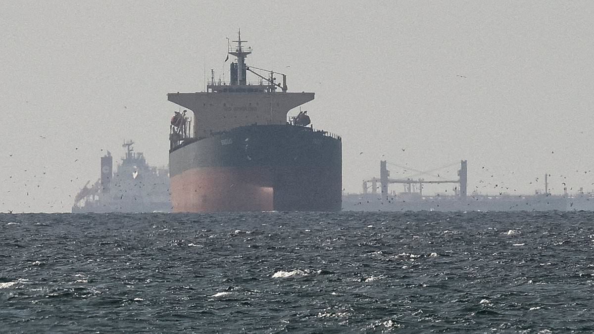 Iran Considers Allowing Chinese-Linked Oil Tankers Through Hormuz Amid U.S. Pressure