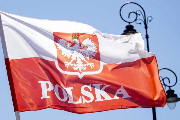 Diplomatic Row Erupts Over Unauthorized Sale of Poland's Historic Military Award in Ukraine