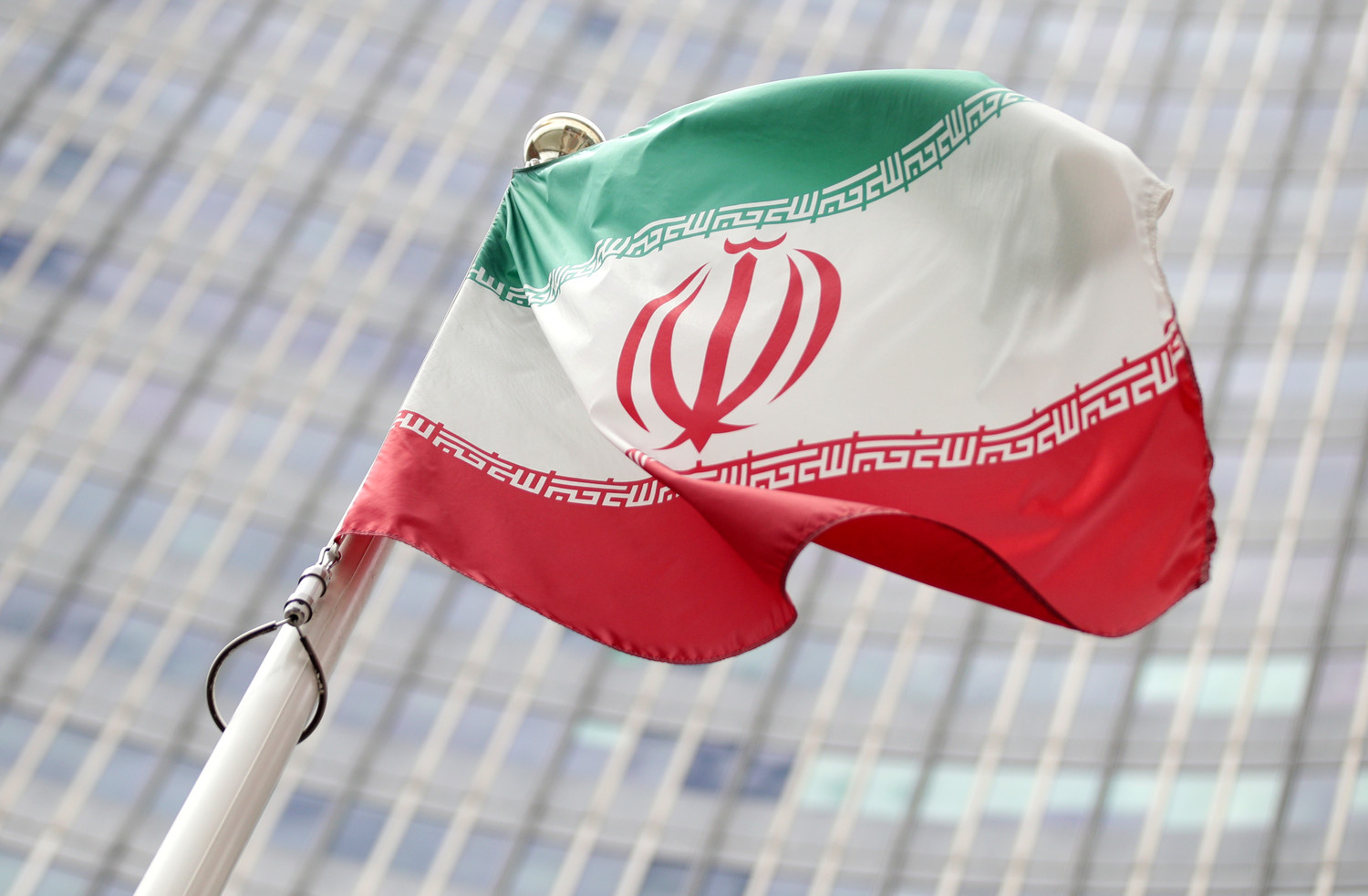 Iran Confiscates Starlink Devices Allegedly Sent by U.S., Israel in Crackdown on Global Tech Access