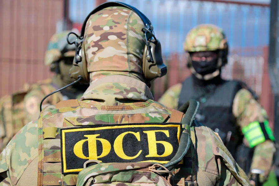 Russian Executives Detained Over 460 Million Ruble Fraud in Defense Industry