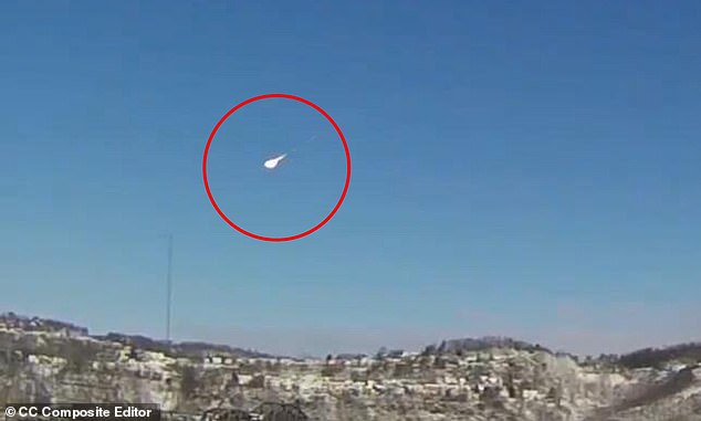 Mysterious Fireball Over Red Oak, Texas Sparks UFO Speculation Amid Unusual Movement