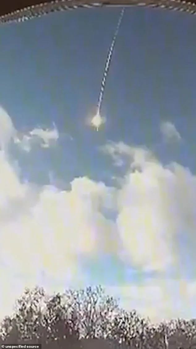 Mysterious Fireball Over Red Oak, Texas Sparks UFO Speculation Amid Unusual Movement