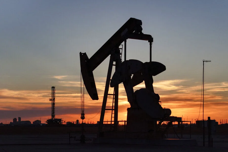 Saudi Arabia's Sole Oil Export Port Halts Operations After March 19 Attack, Cause Unclear