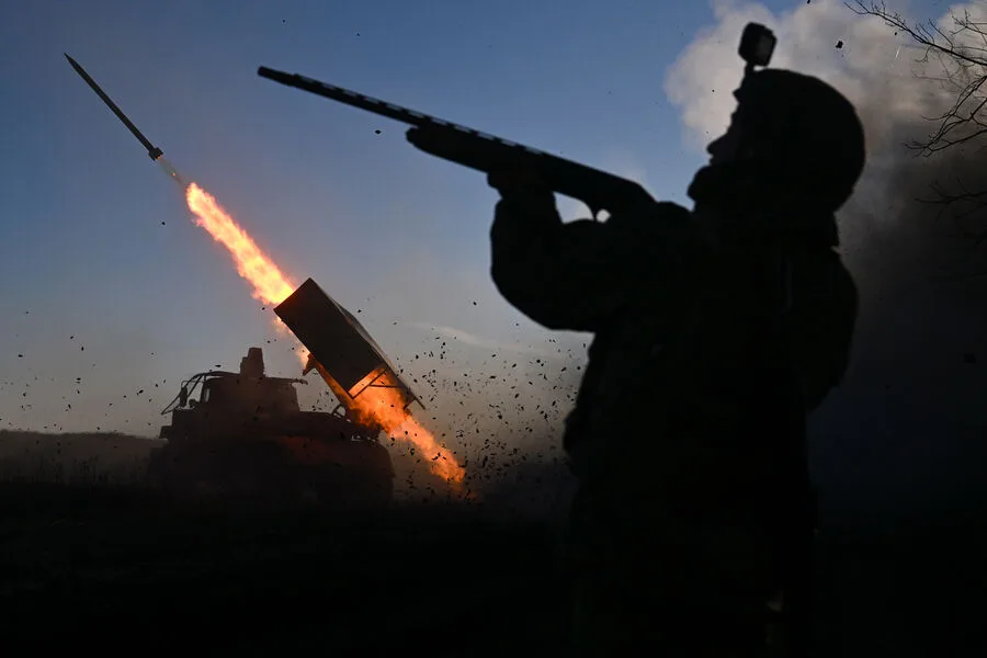 Russia Strikes Key Ukrainian Supply Tunnel in Kharkiv, Disrupting Ammunition and Personnel Movement to Sloviansk