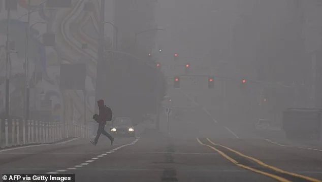 Toxic Air Quality Reaches Hazardous Levels in Multiple U.S. States, Prompting Health Advisories