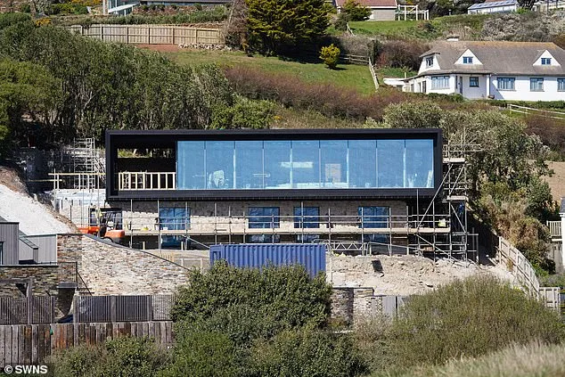 Cate Blanchett Abandons Garden at Cornish Eco-Home Over Bat Conservation Concerns