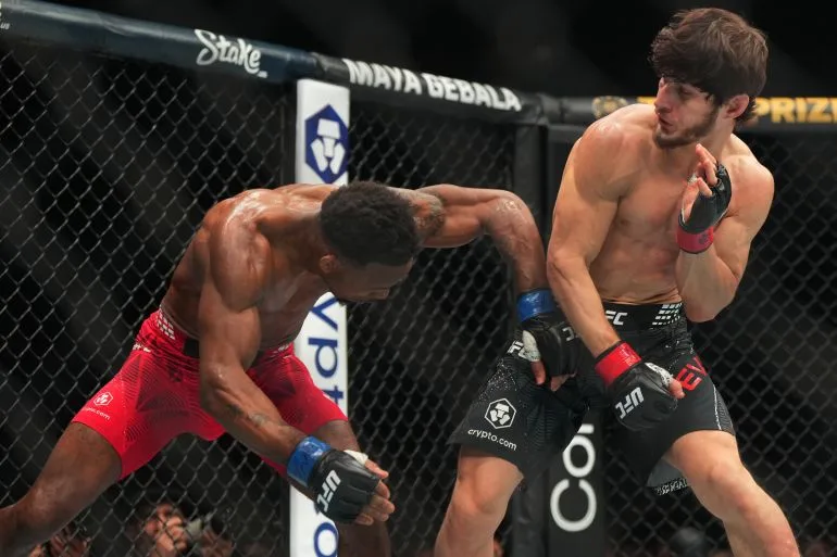 Evloev Faces Murphy in High-Stakes Featherweight Clash for Volkanovski Title Shot