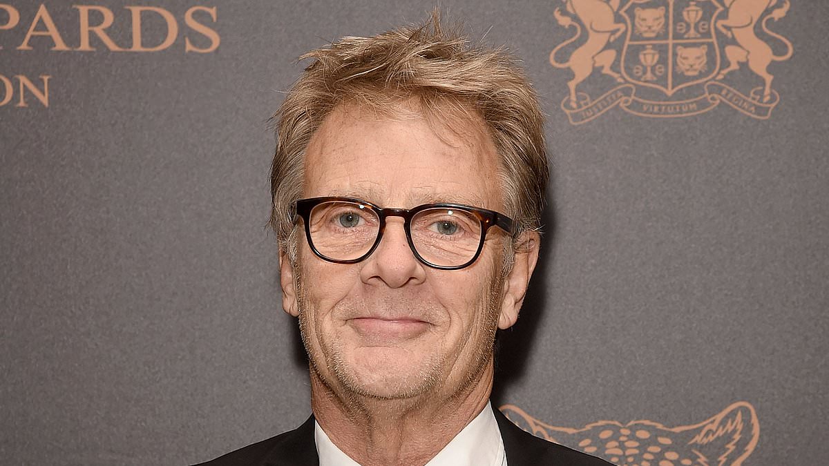 Robert Fox, Distinguished Producer and Theatrical Visionary, Dies at 73